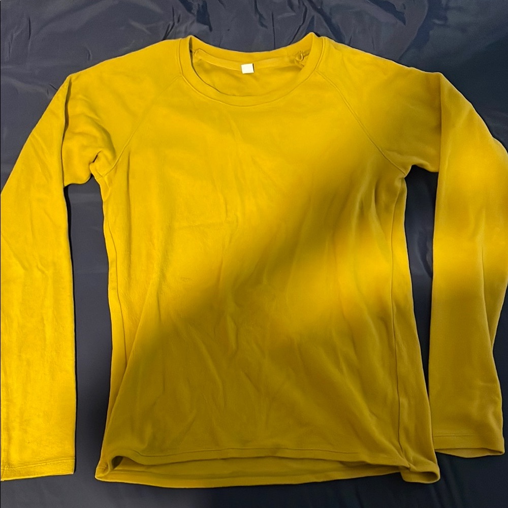 Uniqlo Women's Crew Neck Sweater - Yellow